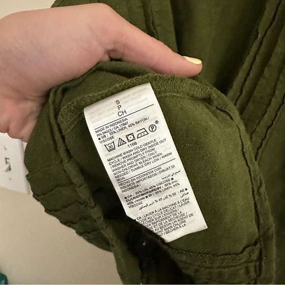 Old Navy green linen tank with back ties Size Small - Picture 10 of 10